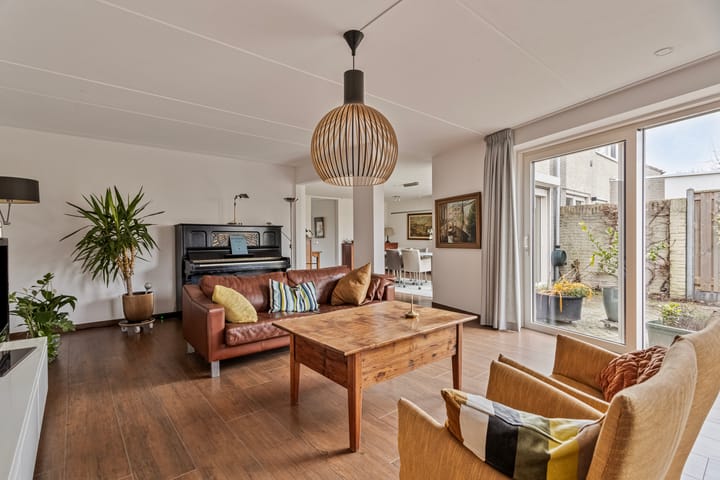 Foto 3 van Meester de Groetlaan 4