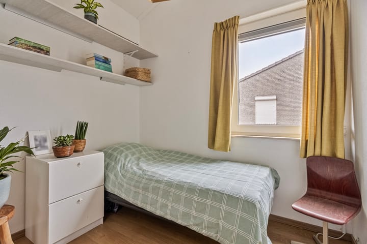 Foto 25 van Meester de Groetlaan 4