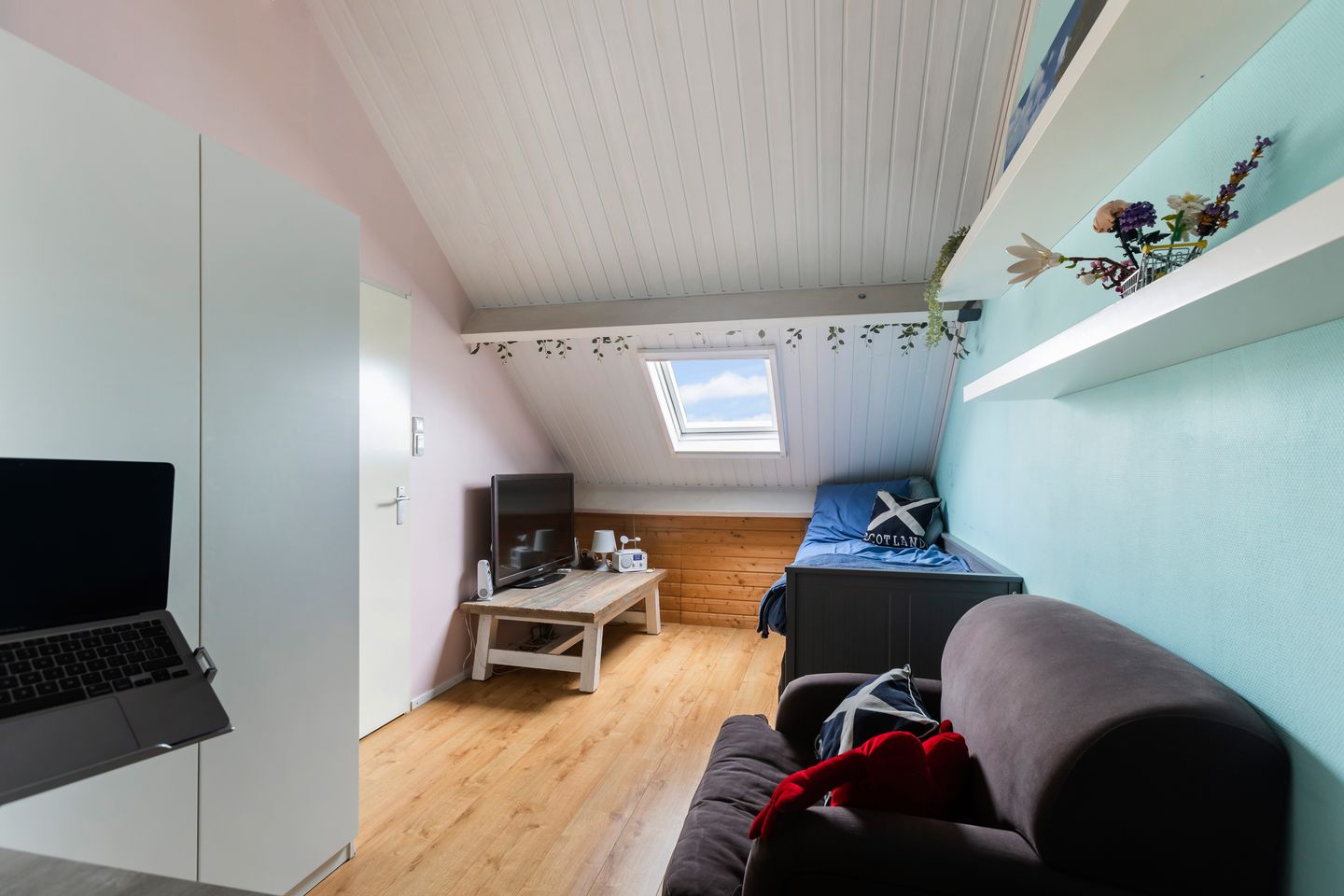 Photo 29 of Silverkamp 41-A