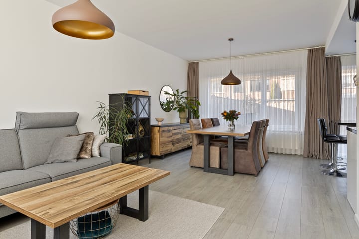 Foto 2 van Reaumurstraat 10