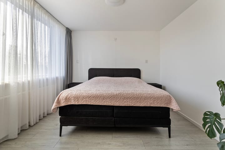 Foto 13 van Reaumurstraat 10