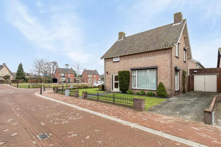 Foto 2 van Mgr Dr Meuwesestraat 5