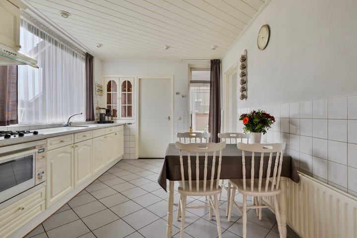 Foto 9 van Mgr Dr Meuwesestraat 5