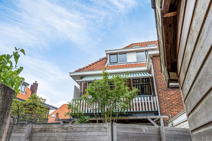 Foto 15 van Van 't Hoffstraat 1-A