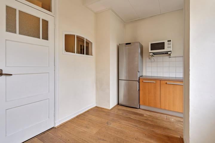 Foto 17 van Van 't Hoffstraat 1-A