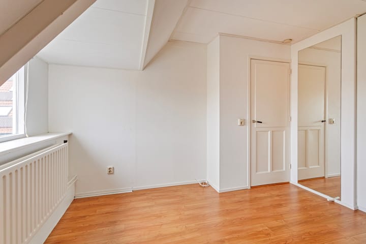 Foto 26 van Van 't Hoffstraat 1-A