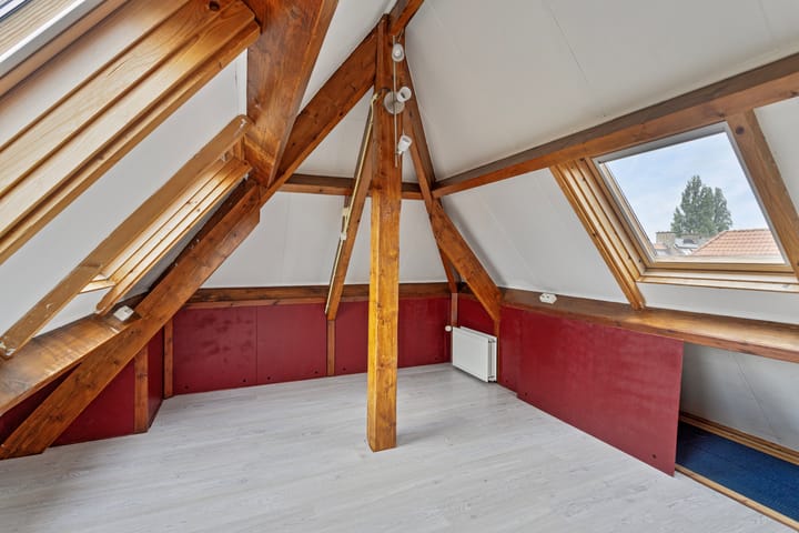 Foto 29 van Van 't Hoffstraat 1-A