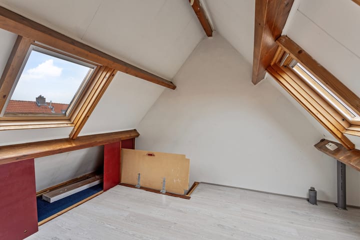 Foto 30 van Van 't Hoffstraat 1-A