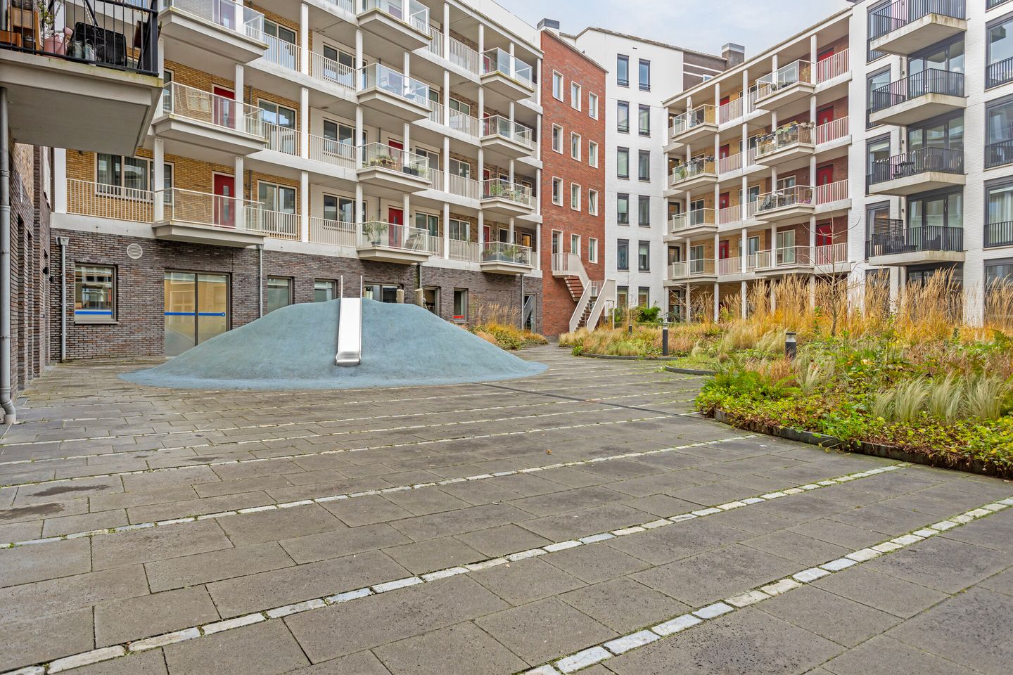 Photo 10 of Willem Dudokhof 245