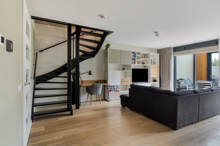 Foto 4 van Van der Waalslaan 102