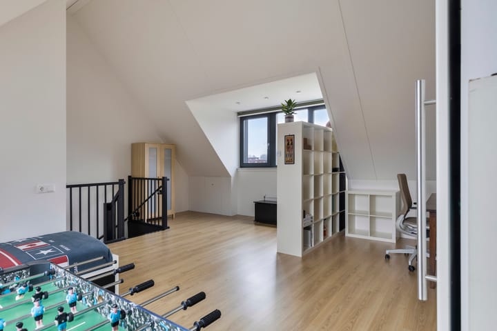 Foto 30 van Van der Waalslaan 102