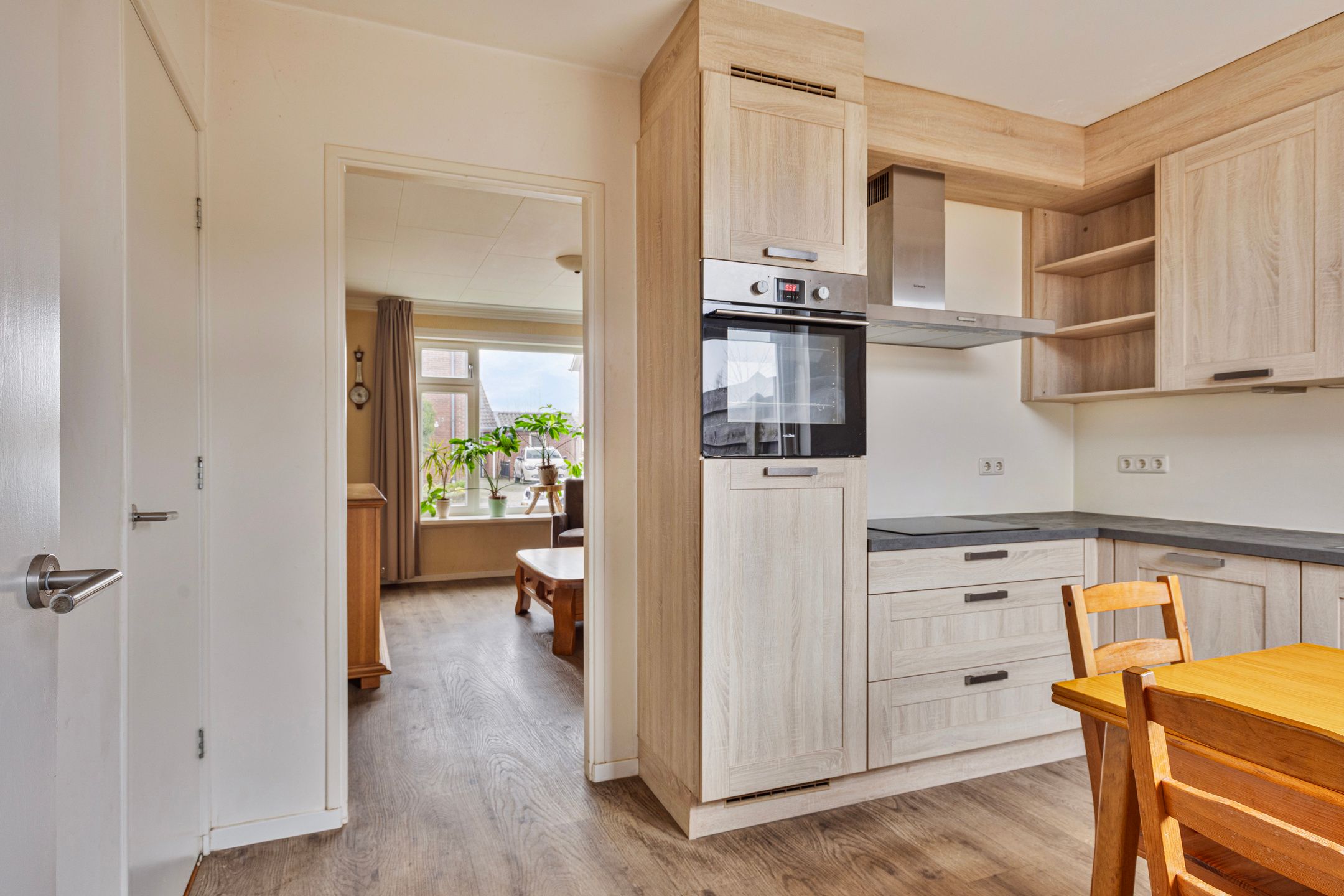 Photo 12 of Gravenstraat 14