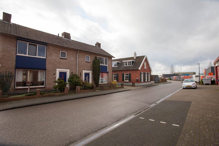 Foto 29 van Parallelweg 78