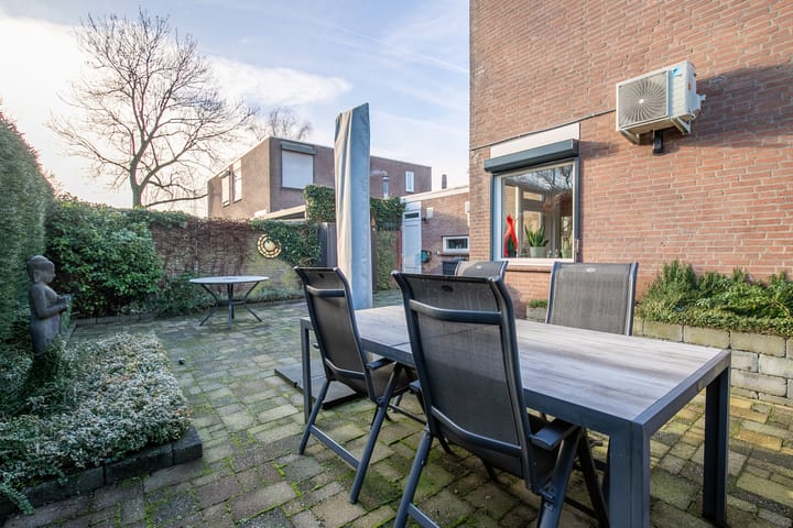 Photo 19 of Kennedyplantsoen 59