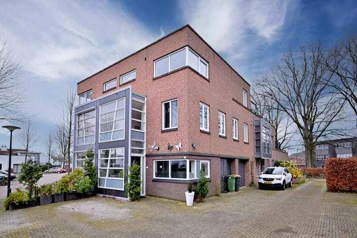 Foto 27 van Richard Holstraat 15