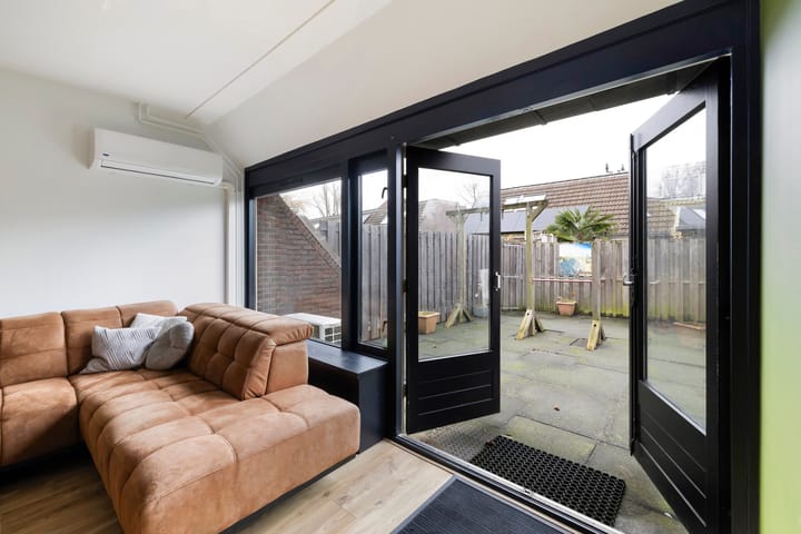 Photo 21 of Molbord 19