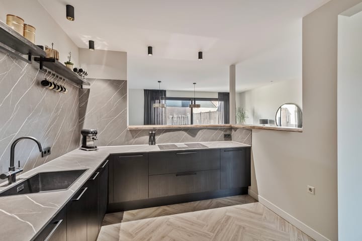 Foto 13 van Koningin Julianastraat 1