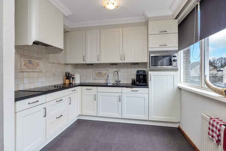 Foto 16 van Leliestraat 80