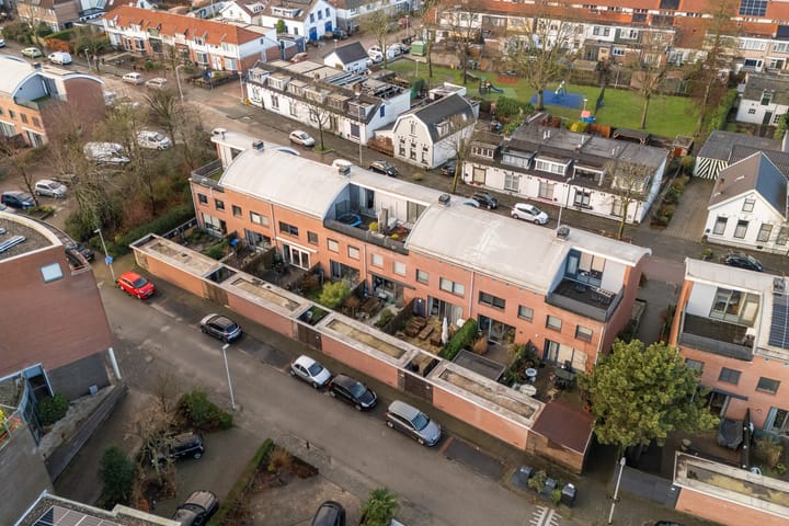 Foto 3 van Emmalaan 64-A