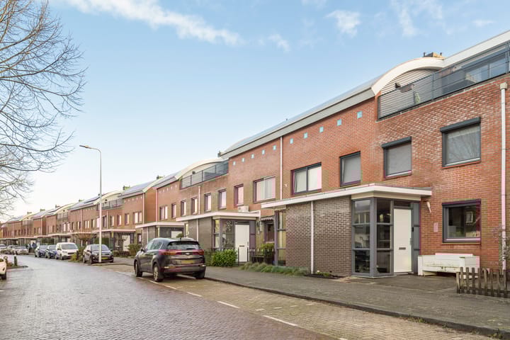 Foto 8 van Emmalaan 64-A