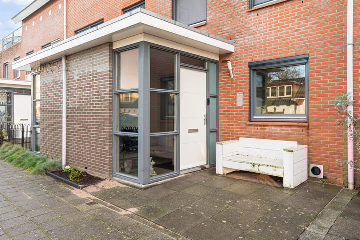 Foto 10 van Emmalaan 64-A