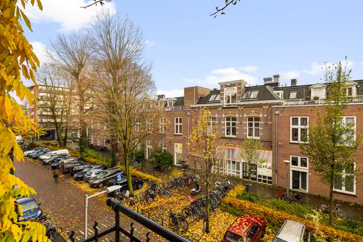 Photo 10 of Domselaerstraat 19-2