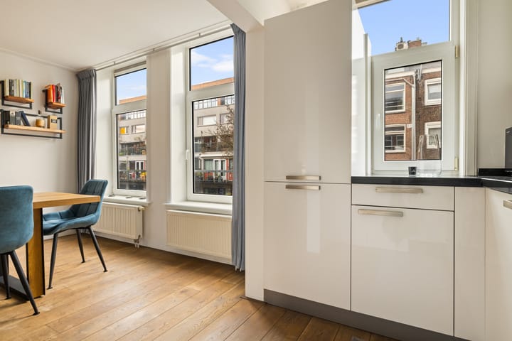 Photo 19 of Domselaerstraat 19-2