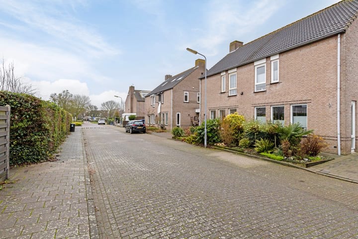 Foto 33 van Mina Krusemanlaan 6