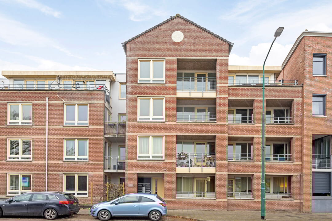 Foto 8 van Spoorstraat 5-N