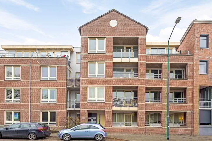 Foto 8 van Spoorstraat 5-N