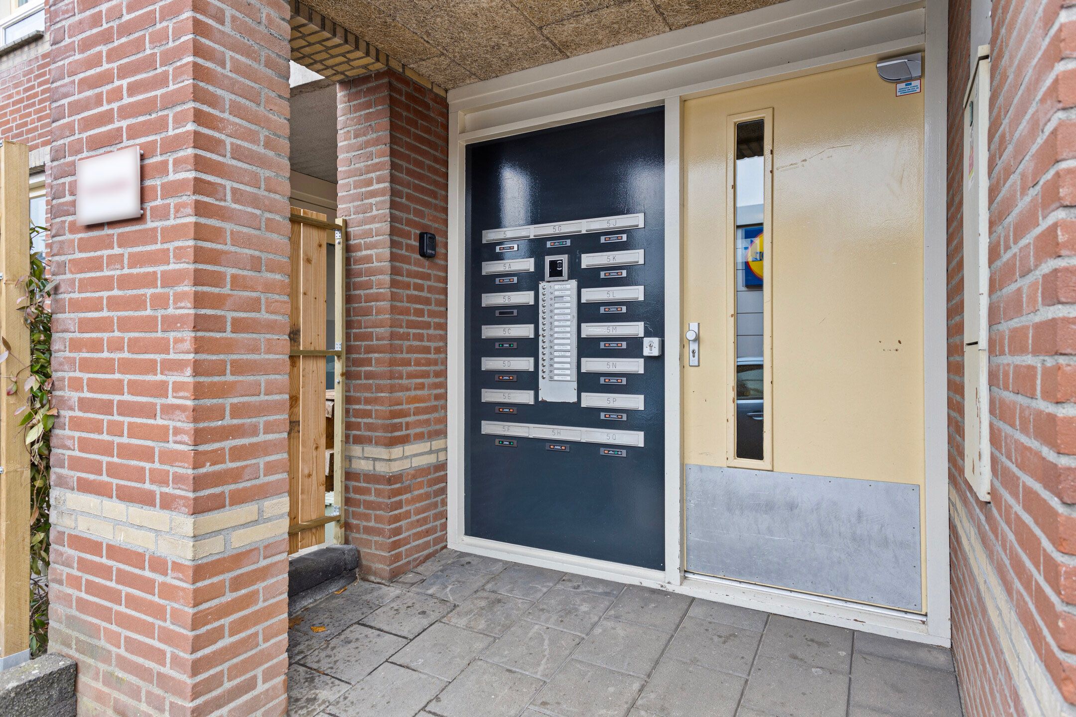 Foto 9 van Spoorstraat 5-N