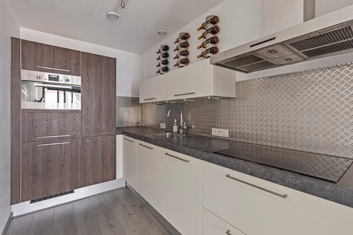 Foto 8 van Claes de Vrieselaan 147