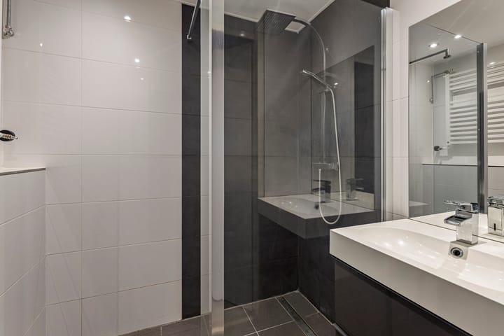 Foto 10 van Claes de Vrieselaan 147