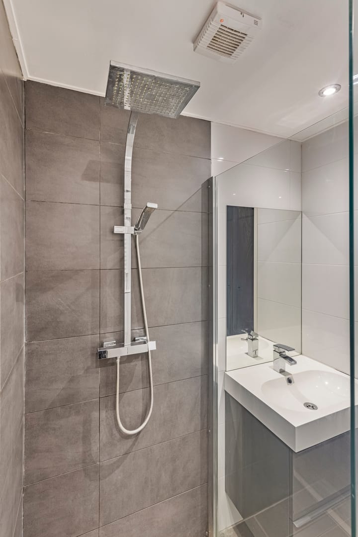 Foto 12 van Claes de Vrieselaan 147