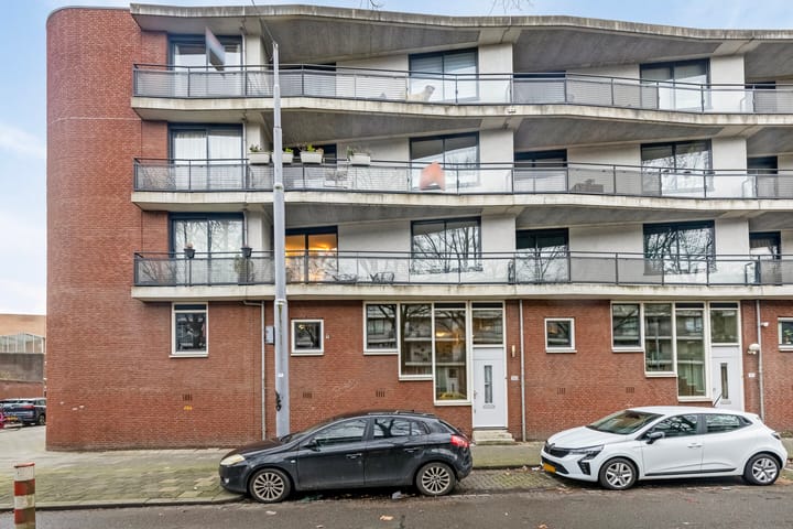 Foto 28 van Claes de Vrieselaan 147