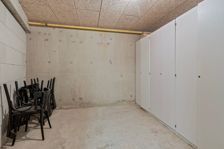 Foto 23 van Claes de Vrieselaan 147