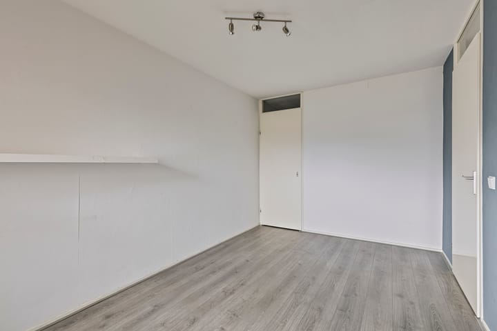 Foto 16 van Claes de Vrieselaan 147