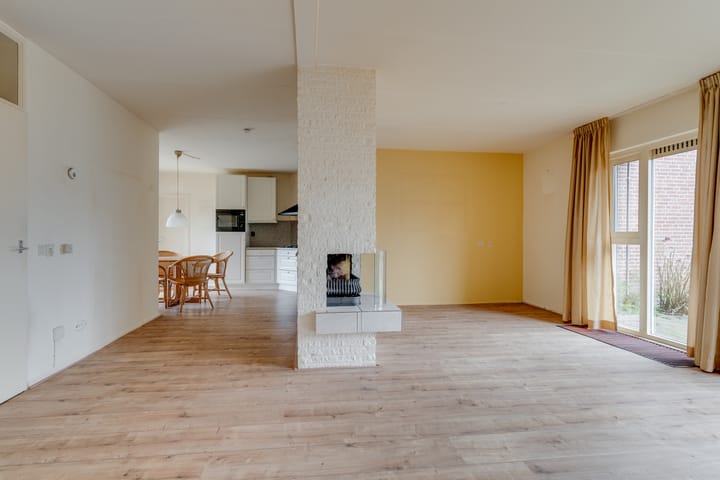 Foto 15 van Ringslangweide 13