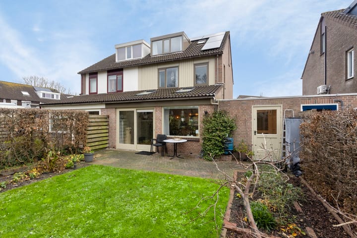 Foto 38 van Binnenplaats 48