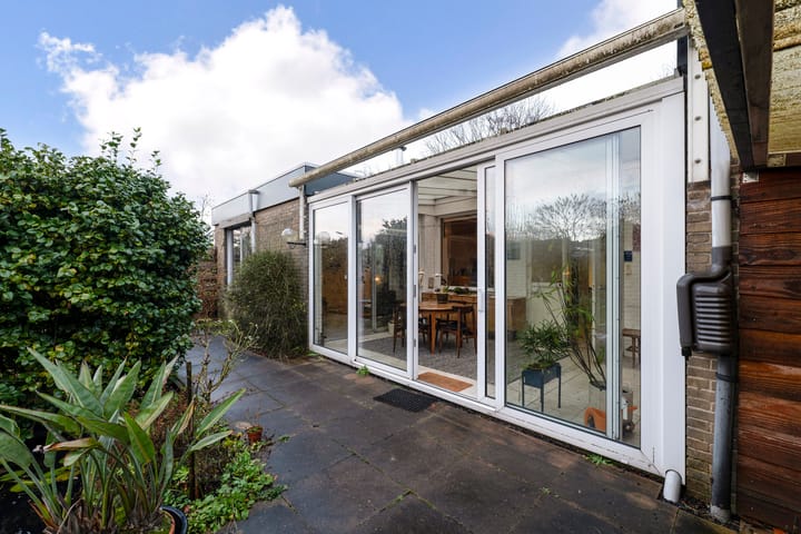 Photo 14 of Goedroenstraat 17