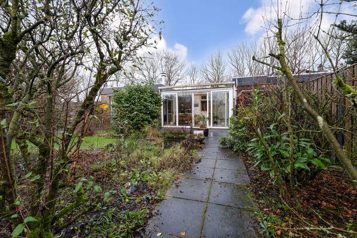 Photo 15 of Goedroenstraat 17