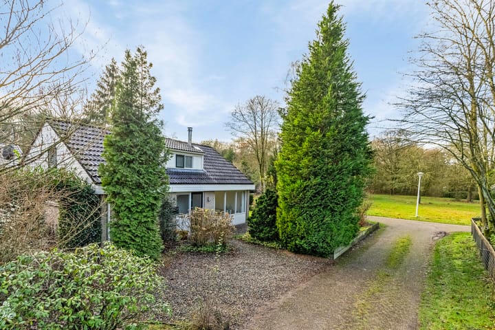 Foto 3 van Hulsthof 16