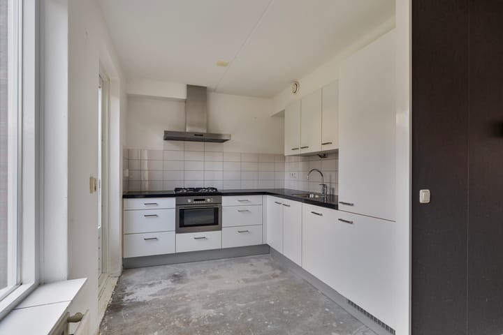 Foto 12 van Keizersmantel 8