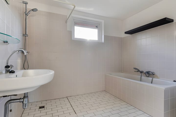 Foto 19 van Keizersmantel 8