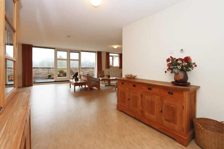 Photo 15 of Dorpsplein 68