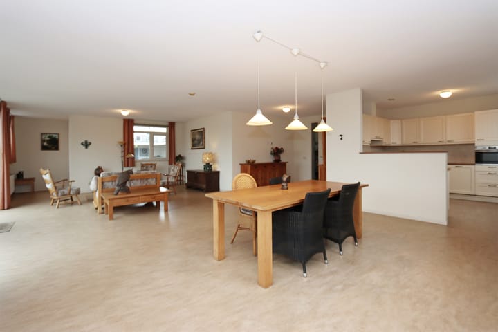 Photo 18 of Dorpsplein 68