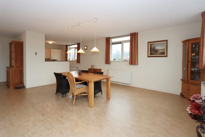 Photo 19 of Dorpsplein 68