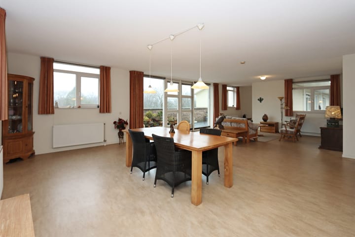 Photo 21 of Dorpsplein 68