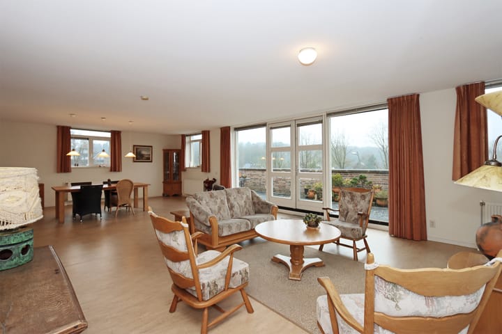 Photo 22 of Dorpsplein 68