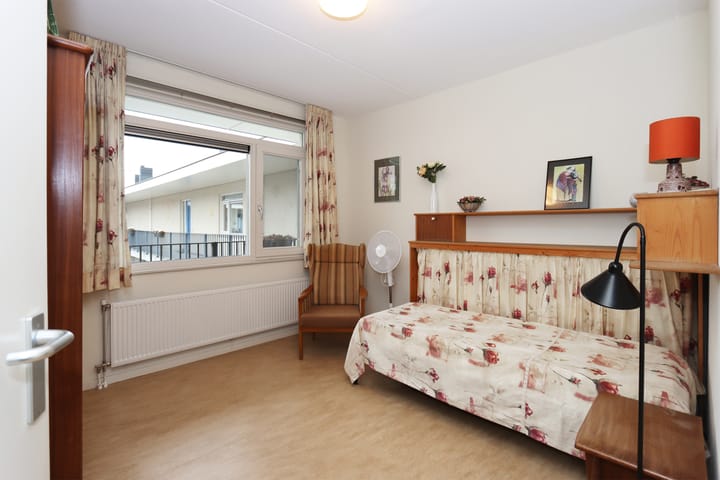 Photo 31 of Dorpsplein 68